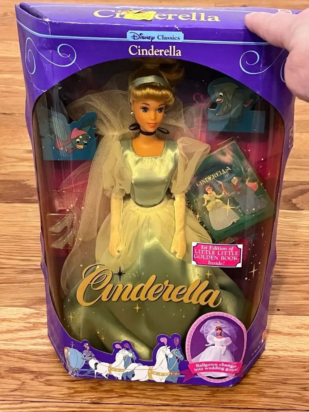 1991 Mattel Disney Classics Cinderella #1624 Reversible Ballgown and Golden Book